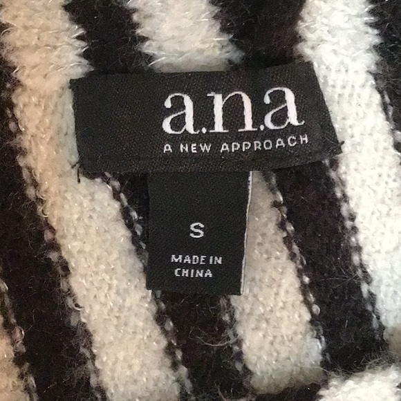 A.N.A black & white striped sweater with lace up tie back size small - Picture 5 of 5